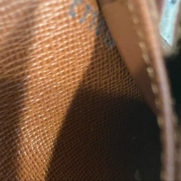 🎈SOLD🎈Louis Vuitton Sarah Wallet - Picture 8 of 12